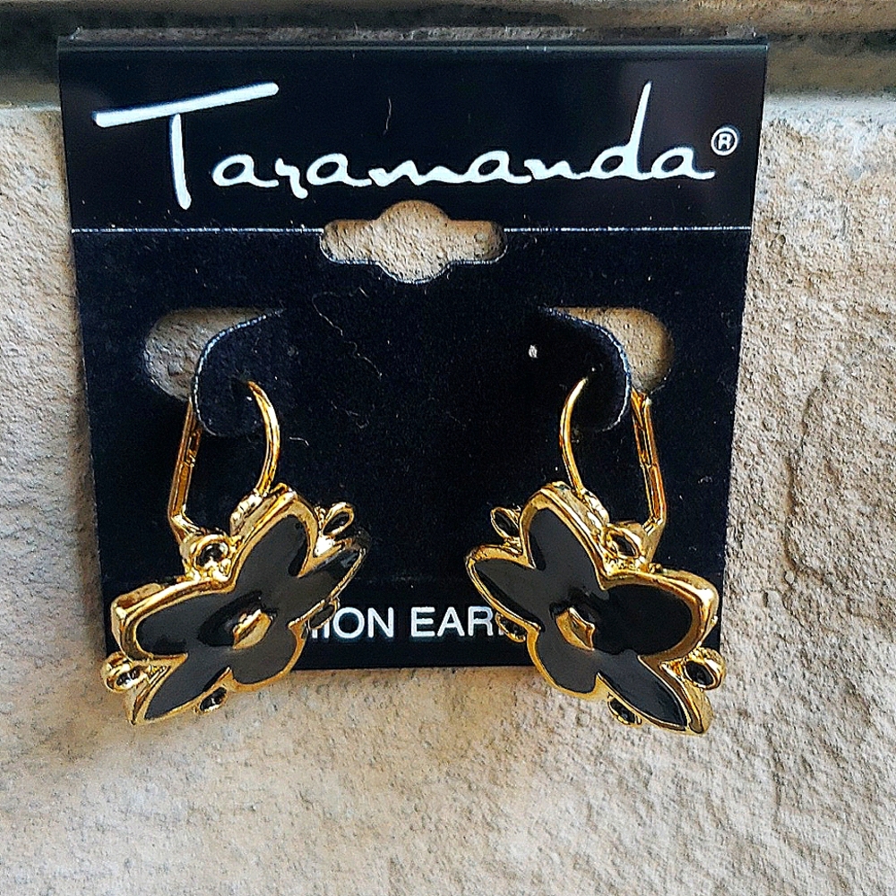Taramanda flower earing
